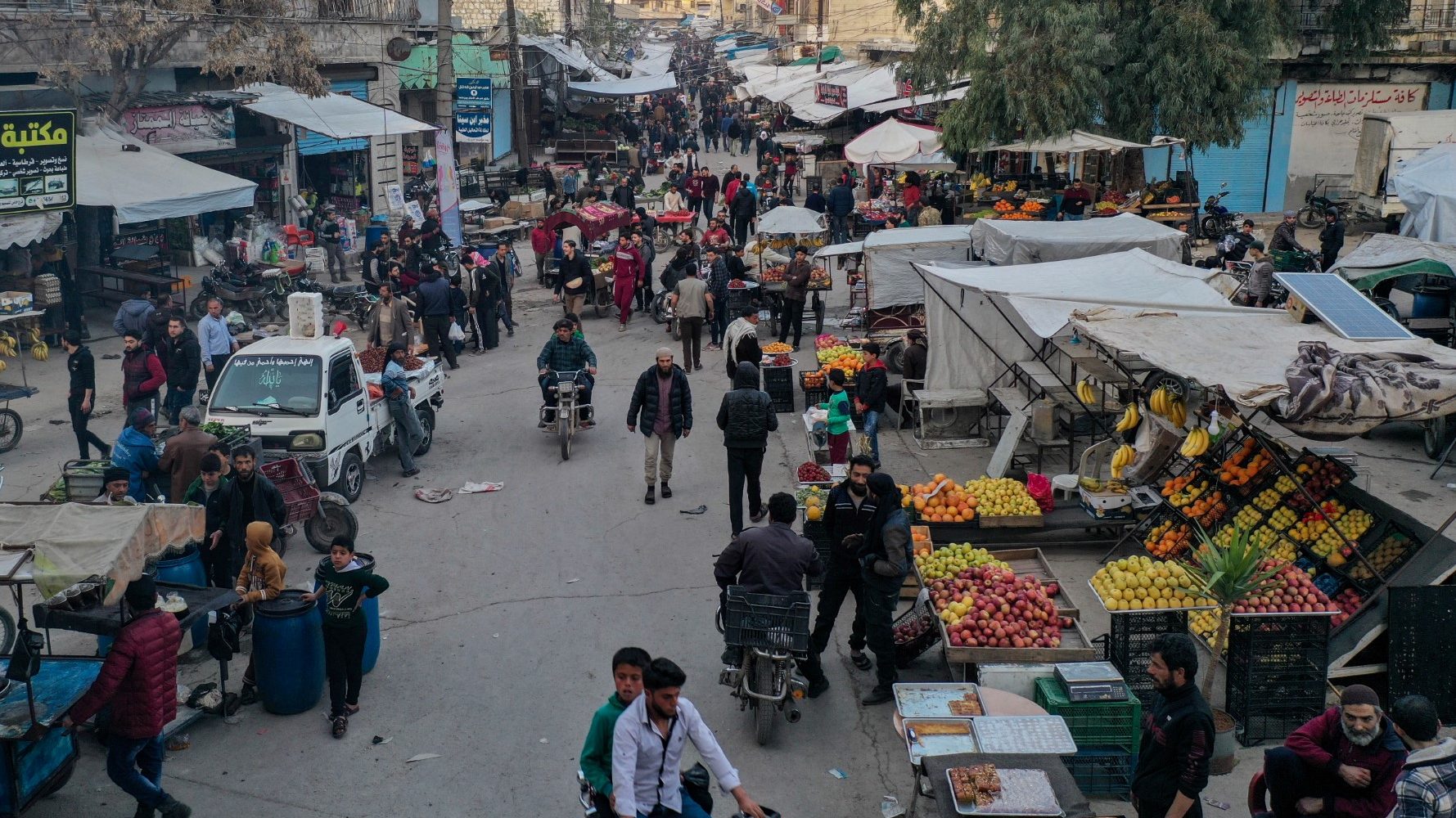 Syrians Rush to Hoard Goods, Syrian Pound Collapse Raises Prices Drastically