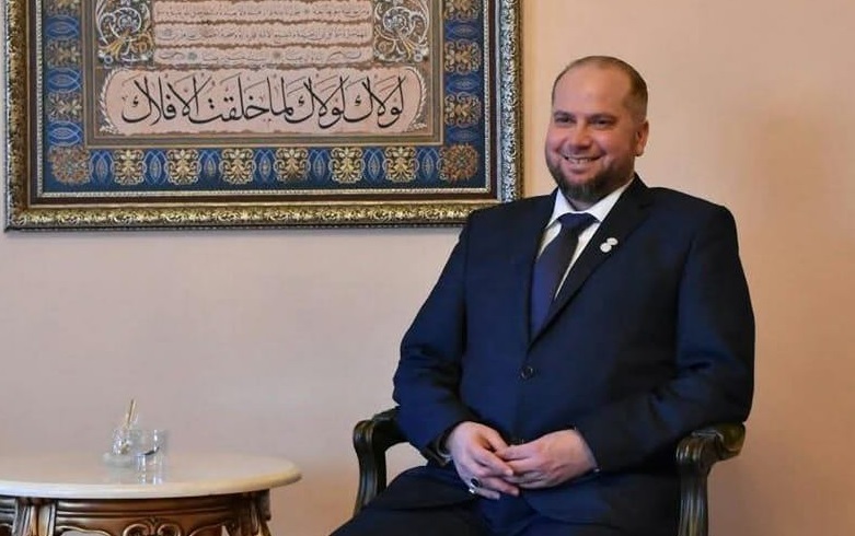 Al-Husseini, known for his early involvement in opposition movements, recently posted a video describing the “tragic conditions” in Idlib’s camps after severe flooding, saying the scenes “brought everyone to tears.”