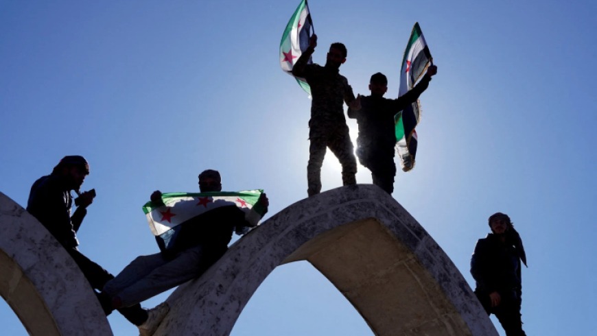 The authors contend that Syria’s long-term stability depends on genuinely opening the political system — empowering parliament, clarifying the role of political parties and social groups, integrating Kurdish communities on equal footing with others, and reducing the dominance of former HTS figures in decision-making.